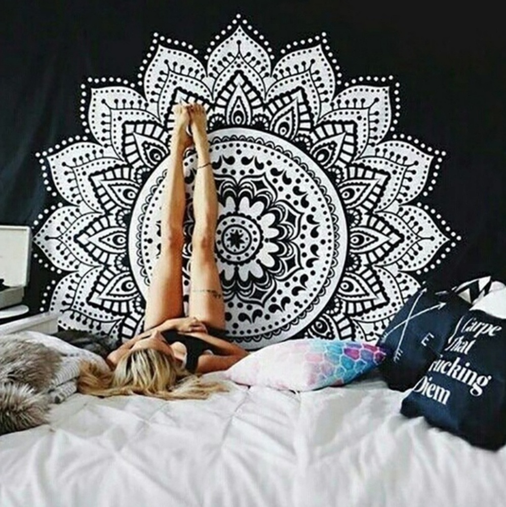 BOHEMIAN MANDALA WALL TAPESTRY